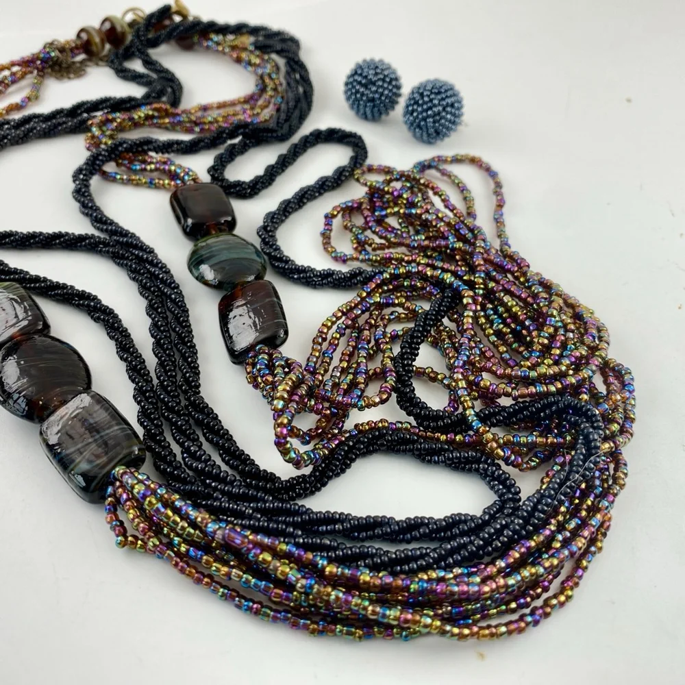 Vintage Peacock Carnival Glass Black Seed Bead Necklace Lot Clip on Earrings. - Picture 4 of 6